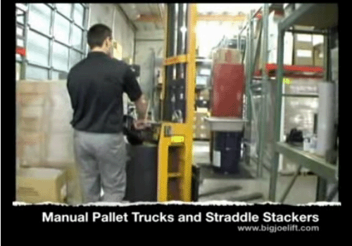 美国大乔跨运车及手动托盘进行棱镜搬运