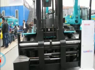 山河智能在BICES/IVEX 2011展会