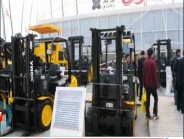 厦工在BICES/IVEX 2011展会