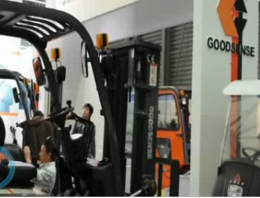 吉鑫祥叉车在2011 CeMat展览