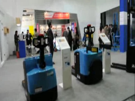 意欧斯在2011 CeMat展览上