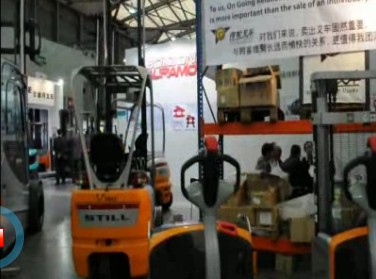 伟轮在2011CEMAT展会