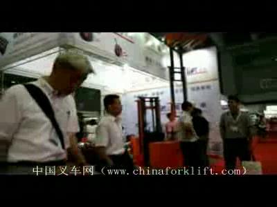 滔力在2012广州国际品牌叉车展会上
