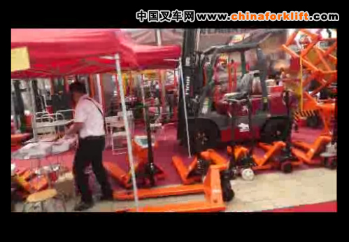 牛力在第112届广交会上