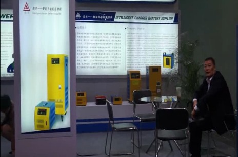 苏州鼎丰在2012CeMat展会现场