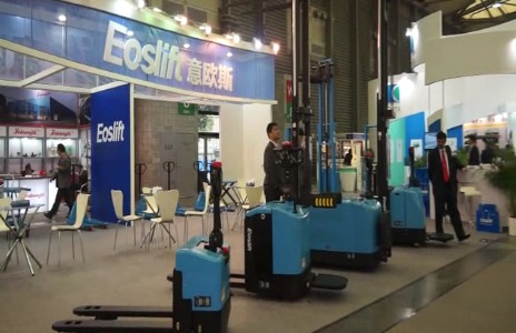 意欧斯在2012CeMat展会现场