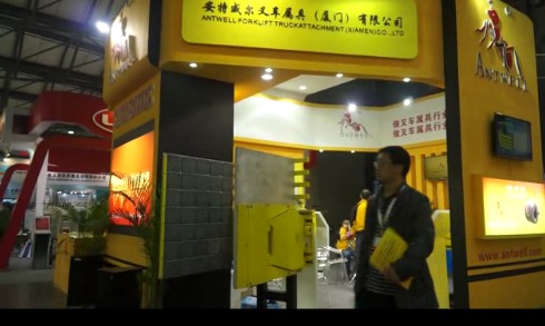 安特威尔在2012CeMat展会现场