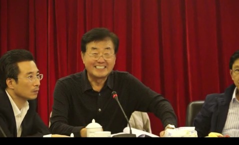 中联叉车公司总经理赵己铭在中叉会上发言