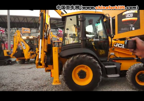 JCB工程机械在宝马展上表演