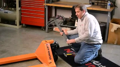 How to attach the handle to your new DURA-LIFT EPT Hand Pallet Truck