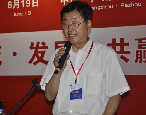 中国叉车经销商联合会会长赵己铭演讲