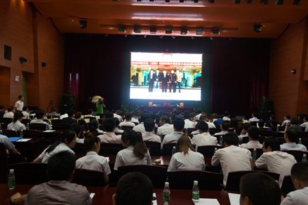 佛朗斯集团董事杨庆元主持钟鼎投资佛朗斯签约仪式