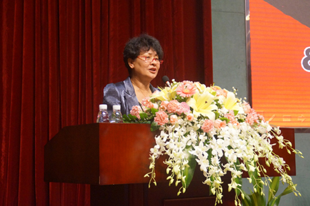 钟鼎投资佛朗斯签约仪式--全国设备租赁及二手设备专业委员会秘书长 余小梅