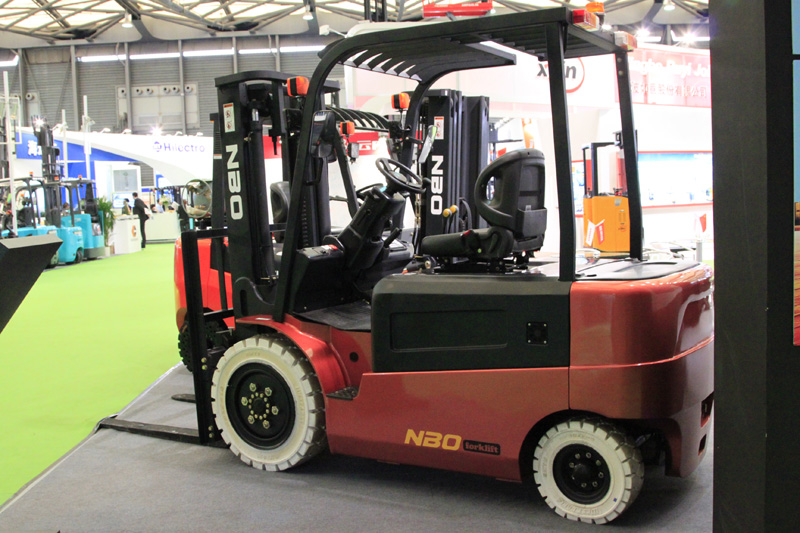 安徽蓝博旺NBO叉车新品发布仪式4